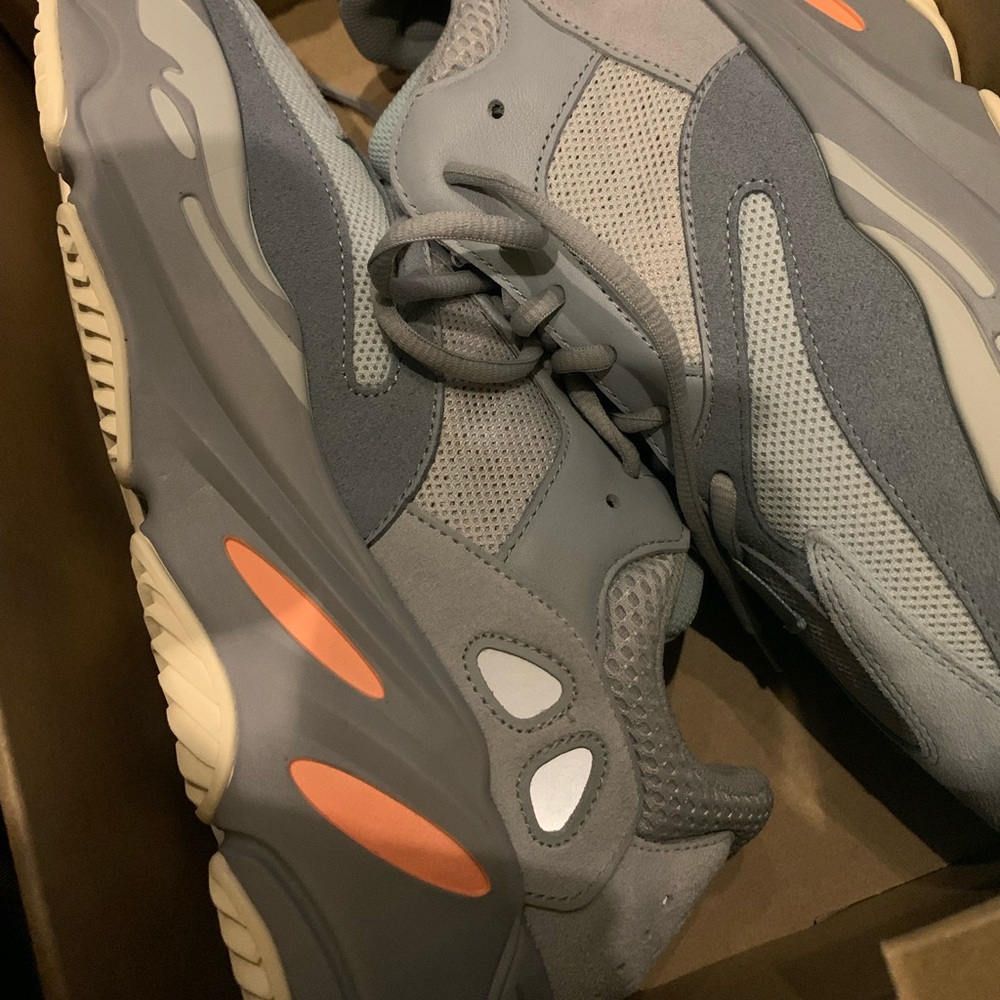 Yeezy 700 ‘Inertia’ Mens Size 11